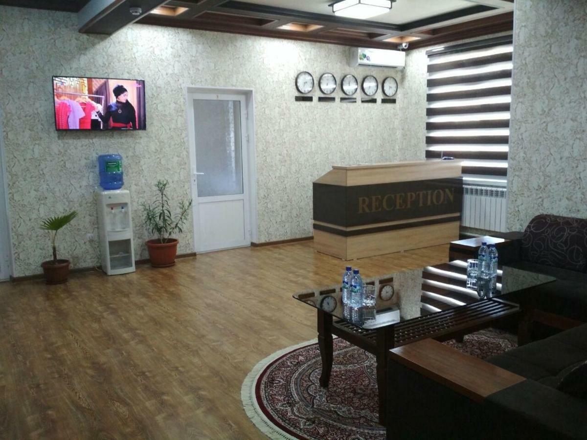 Hostel Farovon Marghilon المظهر الخارجي الصورة