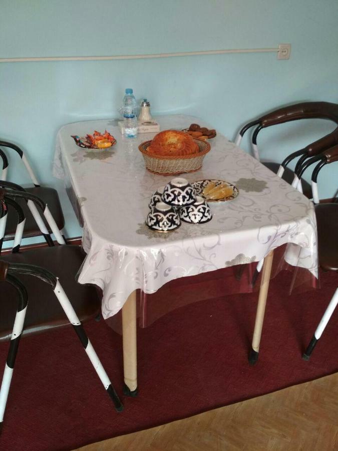 Hostel Farovon Marghilon المظهر الخارجي الصورة