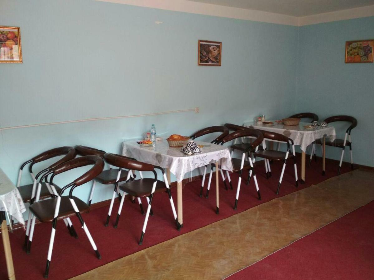 Hostel Farovon Marghilon المظهر الخارجي الصورة